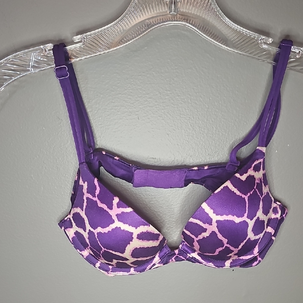 Victoria's Secret Purple and Cream Patterned Bra
